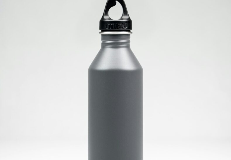 black Mizu stainless steel tumbler