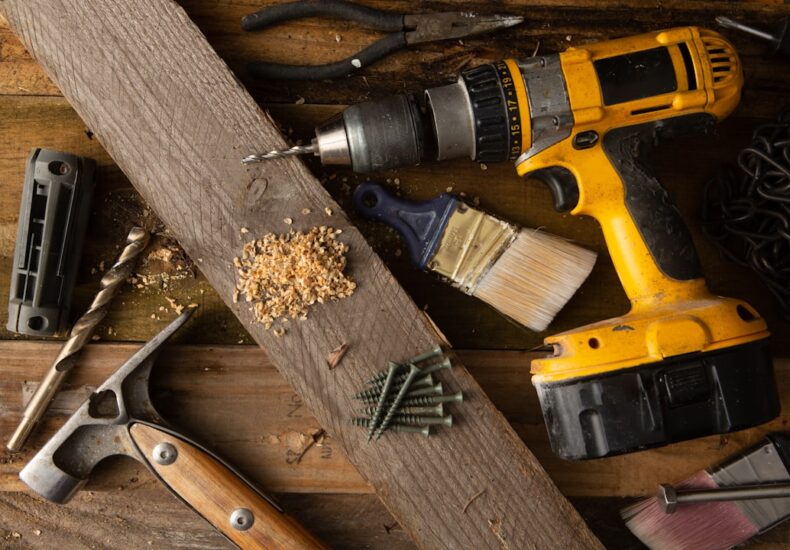 a couple of tools that are sitting on a table